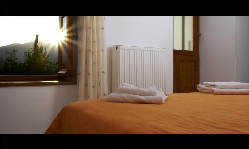 Hotel Semeli Goura Bagian luar foto