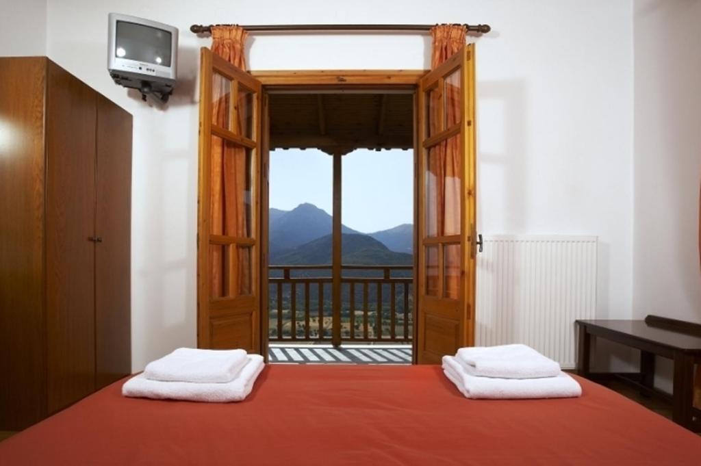 Hotel Semeli Goura Bagian luar foto